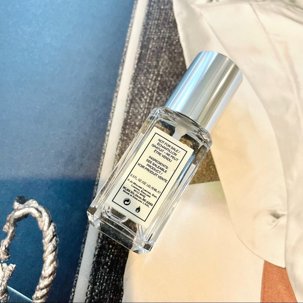Jo Malone English Pear & Freesia - Picture 2 of 2